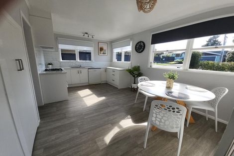 Photo of property in 28 Johnsview Terrace, Hillcrest, Hamilton, 3216