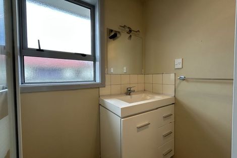 Photo of property in 28 Fenchurch Street, Redwood, Christchurch, 8051