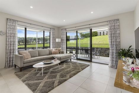 Photo of property in 2 Doidge Street, Beachlands, Auckland, 2018