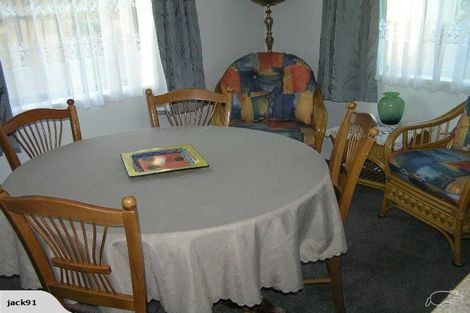 Photo of property in 5a Simons Street, Moturoa, New Plymouth, 4310