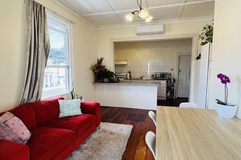 Photo of property in 54 Pirie Street, Mount Victoria, Wellington, 6011