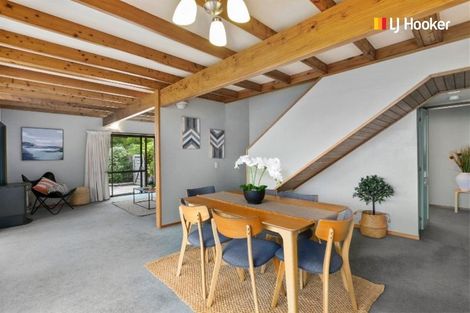 Photo of property in 10 Calvert Place, Shiel Hill, Dunedin, 9013