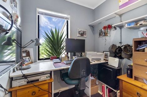 Photo of property in 128 Rahui Road, Otaki, 5512