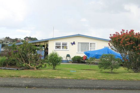 Photo of property in 9 Mcinnes Avenue, Te Kamo, Whangarei, 0112