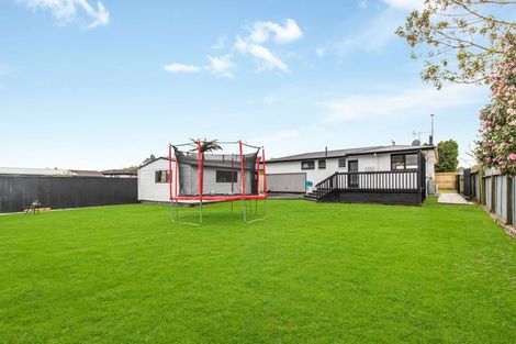 Photo of property in 215 Sandwich Road, St Andrews, Hamilton, 3200