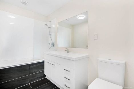 Photo of property in 10 Bellbird Street, Papakura, 2110