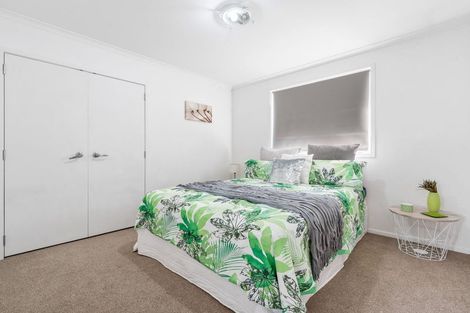 Photo of property in 19b Te Atatu Road, Te Atatu South, Auckland, 0610