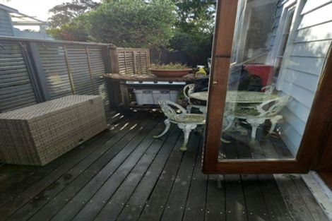 Photo of property in 1/49 Albert Road, Devonport, Auckland, 0624