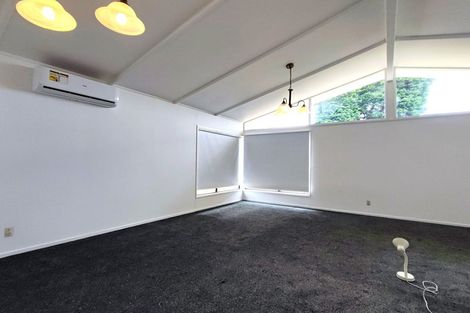 Photo of property in 4 Contessa Drive, Glenfield, Auckland, 0629