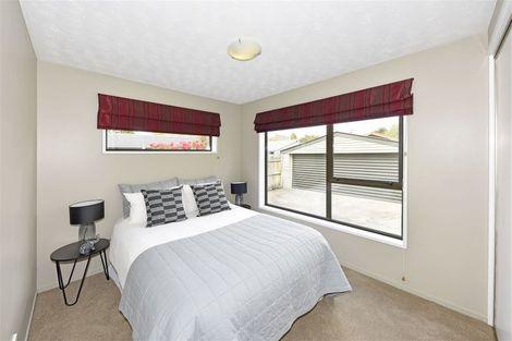 Photo of property in 50c Karnak Crescent, Russley, Christchurch, 8042