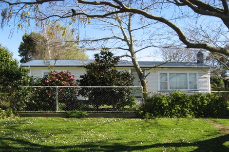 Photo of property in 10 Bovis Street, Shannon, 4821