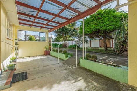 Photo of property in 76 Mclean Street, Woodville, 4920