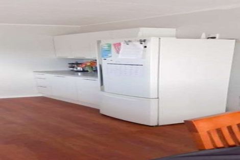 Photo of property in 14 Balwyn Place, Clendon Park, Auckland, 2103