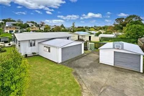 Photo of property in 2 Wykeham Place, Glenfield, Auckland, 0629