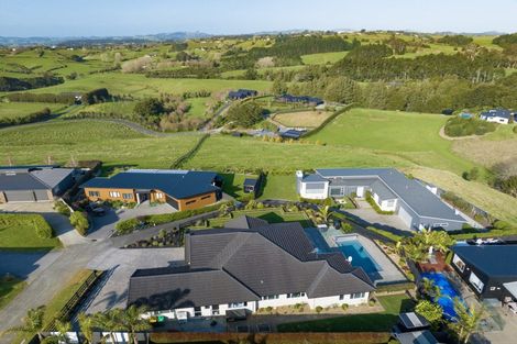 Photo of property in 13 William Andrew Road, Pukekohe, 2120