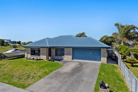 Photo of property in 20 Ohuirehe Road, Coastlands, Whakatane, 3120