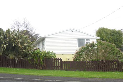 Photo of property in 27 Curtis Street, Okato, 4335