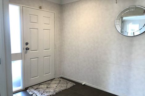 Photo of property in 175 Wattle Farm Road, Wattle Downs, Auckland, 2103