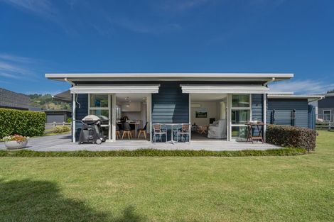 Photo of property in 15 Admiral Drive, Cooks Beach, Whitianga, 3591