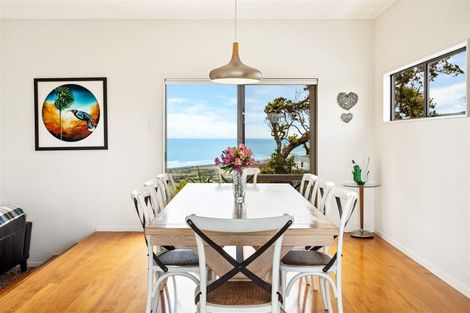 Photo of property in 107 Oaia Road, Muriwai, Waimauku, 0881