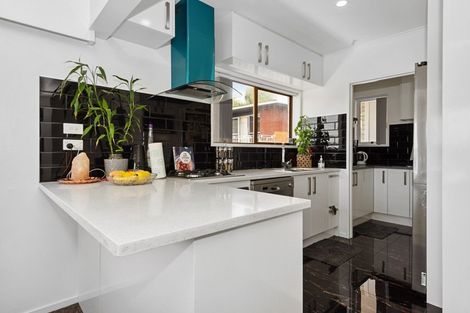 Photo of property in 56 Macdonald Road, Glenview, Hamilton, 3206