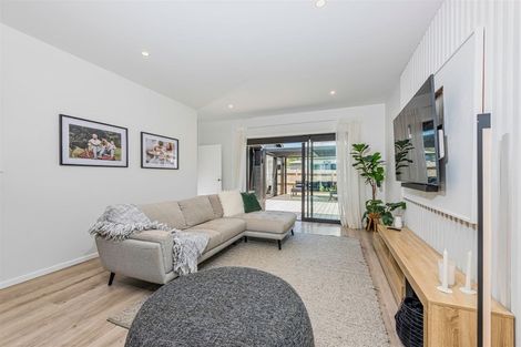 Photo of property in 5 Waipana Street, Hobsonville, Auckland, 0618