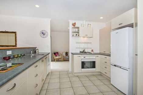 Photo of property in 35a Mains Avenue, Kensington, Whangarei, 0112