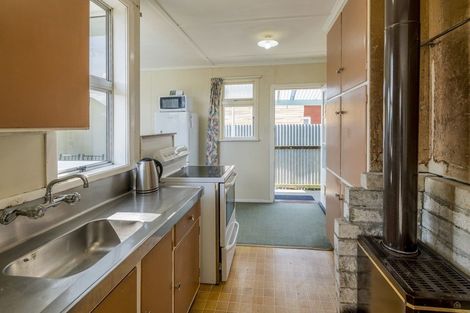 Photo of property in 160a Winchester Street, Levin, 5510