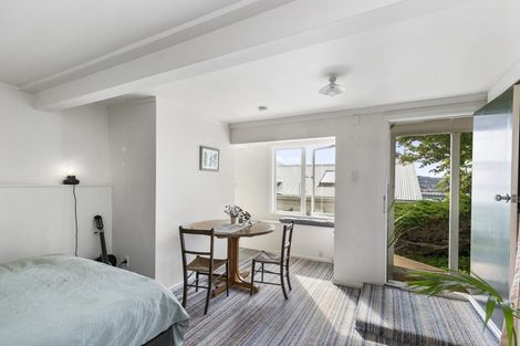 Photo of property in 9 Lerwick Terrace, Melrose, Wellington, 6023