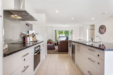 Photo of property in 62 Kuaka Drive, Takanini, 2112