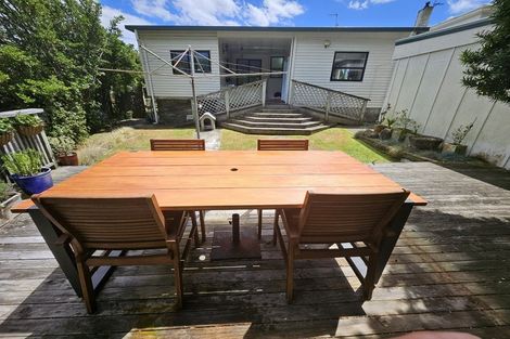 Photo of property in 2 Herewini Street, Titahi Bay, Porirua, 5022