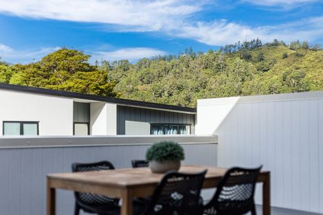 Photo of property in 3 Pakura Place, Wainuiomata, Lower Hutt, 5014