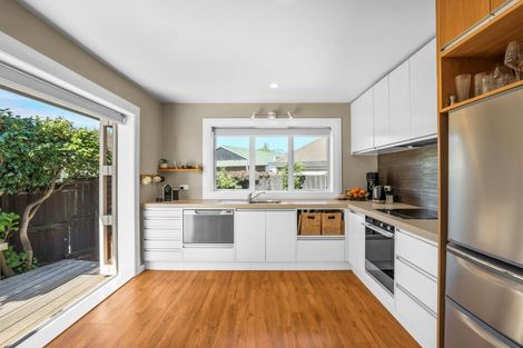 Photo of property in 71 Hamilton Avenue, Ilam, Christchurch, 8041