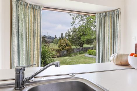 Photo of property in 16 Gwendoline Street, Glenholme, Rotorua, 3010