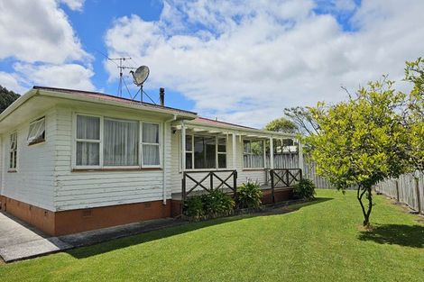 Photo of property in 130 George Street, Hikurangi, 0114
