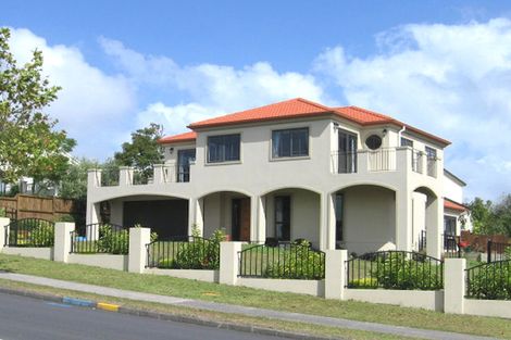 Photo of property in 89 Marina View Drive, West Harbour, Auckland, 0618