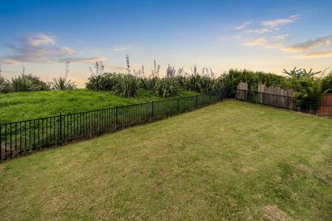 Photo of property in 55 Godfrey Drive, Orewa, 0931