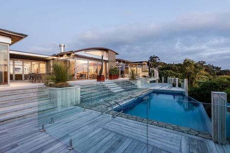 Photo of property in 16 Grant Street, Mahurangi East, Warkworth, 0982