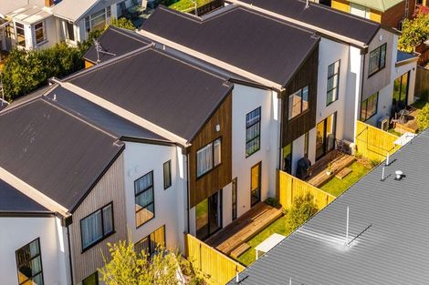 Photo of property in 4/28 Deloraine Street, Somerfield, Christchurch, 8024