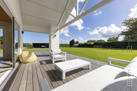 Photo of property in 88 Taupaki Road, Taupaki, Henderson, 0782