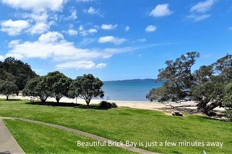 Photo of property in 76 Brick Bay Drive, Sandspit, Warkworth, 0982