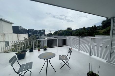 Photo of property in 3/8 Girton Terrace, Mount Cook, Wellington, 6021
