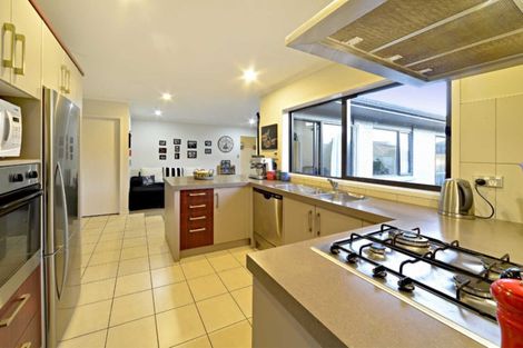 Photo of property in 4 Gordal Place, Flat Bush, Auckland, 2016