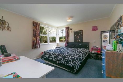 Photo of property in 2 Paewai Road, Glen Eden, Auckland, 0602