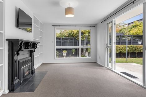 Photo of property in 4/135 Aikmans Road, Merivale, Christchurch, 8014