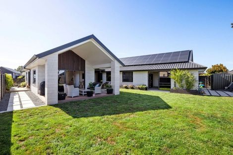 Photo of property in 6 Lewis Way, Cambridge, 3434