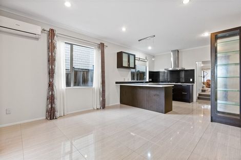 Photo of property in 77 Valderama Drive, Flat Bush, Auckland, 2019