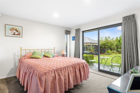 Photo of property in 46 Watkins Drive, Rangiora, 7400