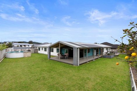 Photo of property in 19 Dawn Parade, Coastlands, Whakatane, 3120