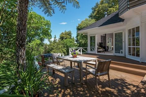 Photo of property in 13 Fenton Terrace, Cockle Bay, Auckland, 2014